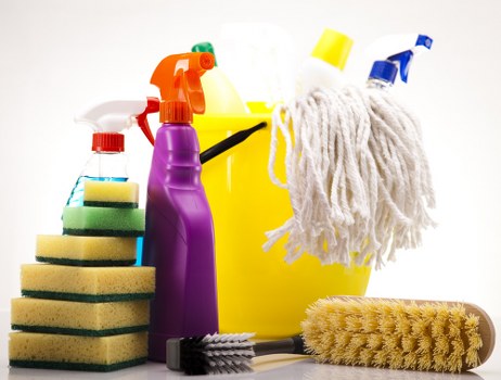 Bathroom sanitizing during move in cleaning service